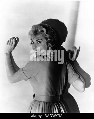 3 ottobre 2004; Hollywood, CA, Stati Uniti; foto del file: 5 febbraio 1960. JANET LEIGH interpreta Marion Crane nel thriller horror "Psycho" diretto da Alfred Hitchcock. L'attrice JANET LEIGH è morta pacificamente nella sua casa di Beverly Hills domenica 3 ottobre 2004. Leigh aveva sofferto di vasculite (un'infiammazione dei vasi sanguigni) nell'ultimo anno. . (Immagine di credito: Entertainment Pictures/ZUMAPRESS.com) Foto Stock