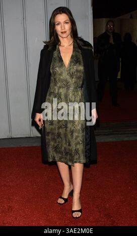 29 novembre 2001; Los Angeles, CA, Stati Uniti; l'attrice JENNIE GARTH @ "Devine Design". (Immagine di credito: Lisa o'Connor/ZUMAPRESS.com) Foto Stock