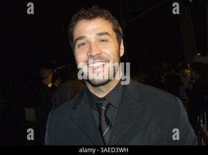 18 dicembre 2001; Los Angeles, CA, Stati Uniti; l'attore JEREMY PIVEN alla premiere di "Black Hawk Down". (Immagine di credito: Robert Millard/ZUMAPRESS.com) Foto Stock