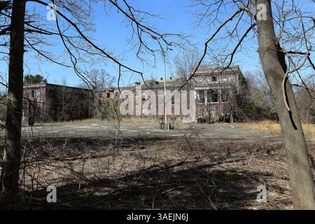Edificio abbandonato, Kings Park Psychiatric Center, Long Island, New York Foto Stock