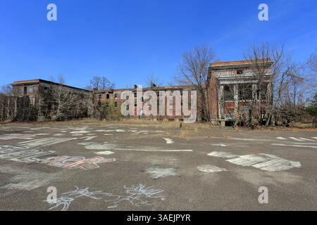 Edificio abbandonato, Kings Park Psychiatric Center, Long Island, New York Foto Stock