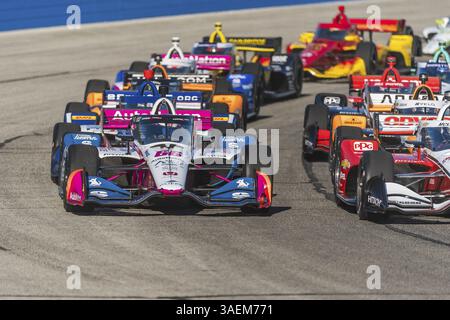 Il pilota DELLA SERIE NTT INDYCAR, DAVID MALUKAS (66) USA of Chicago, Illinois, corre attraverso le curve durante l'Hy-Vee Milwaukee Mile 250 al Milwaukee Foto Stock