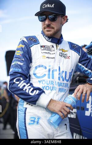 Daniel Hemric sale in pista per qualificarsi per il Coke Zero Sugar 400 a Daytona, FL, USA, Daytona, Stati Uniti d'America, Nord America Foto Stock