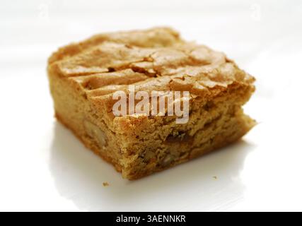 18 agosto 2011 - Walnut Creek, CA, USA - Brownies, blondies e biscotti da bar sono disponibili in molte varietà, come questa blondie di burro marrone. (Immagine di credito: © Mark Dufrene/Contra Costa Times/MCT/ZUMAPRESS.com) Foto Stock