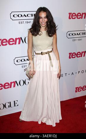 23 settembre 2011 - la, New York, USA - . . . . . . . . . . SOLO VENDITE NEGLI STATI UNITI . . . . . 23 settembre 2011, LA Chloe Bridges arriva al 9 ° Annual Teen Vogue Young Hollywood Party ai Paramount Studios il 23 settembre 2011 a Los Angeles (immagine di credito: © Sharkpixs/ZUMAPRESS.com) Foto Stock