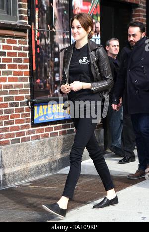 16 marzo 2015 - New York City, NY, USA - 16 marzo 2015 New York City....Shailene Woodley ha fatto un'apparizione al Late Show con David Letterman il 16 marzo 2015 a New York City (immagine di credito: © Nancy Rivera/Ace Pictures/ZUMA Wire) Foto Stock