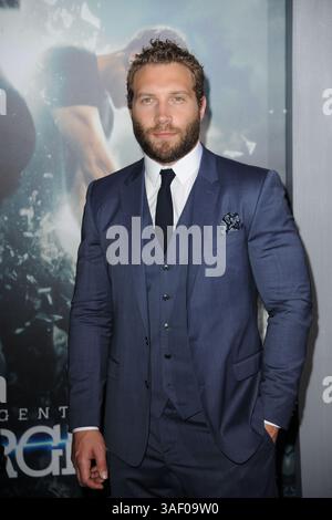 16 marzo 2015 - New York, NY, Stati Uniti d'America - 16 marzo 2015 New York City..Jai Courtney partecipa alla prima mondiale "The Divergent Series: Insurgent" al Ziegfeld Theater il 16 marzo 2015 a New York City (immagine di credito: © Kristin Callahan - Ace Pictures/Ace Pictures/ZUMA Wire) Foto Stock
