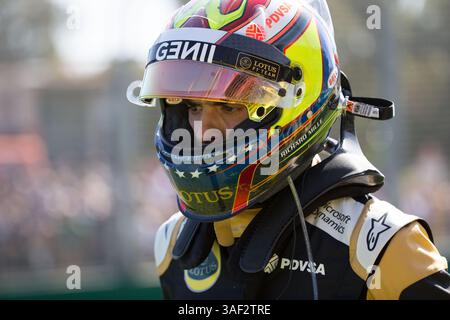 15 marzo 2015: Il pastore Maldonado (VEN) n. 13 del Lotus F1 Team si schianta al Gran Premio di Formula 1 australiano 2015 ad Albert Park, Melbourne, Australia. Sydney Low/Cal Sport Media (immagine di credito: © Sydney Low/Cal Sport Media/ZUMAPRESS.com) Foto Stock