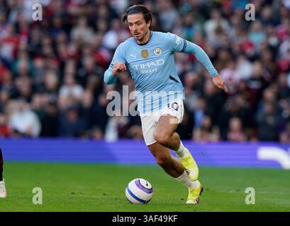 Manchester, Regno Unito. 6 aprile 2025. Jack Grealish del Manchester City durante la partita Manchester United vs Manchester City Premier League all'Old Trafford, Manchester. Il credito per immagini dovrebbe essere: Andrew Yates/Sportimage Credit: Sportimage Ltd/Alamy Live News Foto Stock