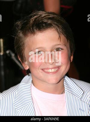 23 agosto 2005; Los Angeles, CA, Stati Uniti; l'attore SAM STONE alla prima mondiale "Dirty Deeds" tenutasi presso la Directors Guild of America di Hollywood. Credito obbligatorio: Foto di Michael Papo/KPA/ZUMA Press. (©) Copyright 2006 di Michael Papo Foto Stock