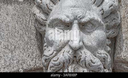 Venezia, Italia - 27 settembre 2019: Ritratto dell'antica scultura dell'antico barbuto veneziano a Venezia, Italia, primo piano, dettagli Foto Stock