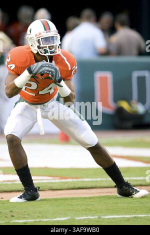 17 settembre 2009: Il defensive back dei Miami Hurricanes Chavez Grant (immagine di credito: SGM/ZUMAPRESS.com) Foto Stock