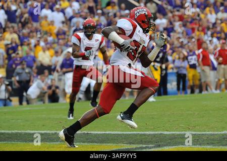 19 settembre 2009: Gerren Blount, safety libera da ULL, restituisce un passaggio intercettato durante la gara di sabato sera tra l'Università di Lafayette in Louisiana e la LSU nel Tiger Stadium. LSU avrebbe vinto il gioco 31-3 (Credit Image: SGM/ZUMAPRESS.com) Foto Stock