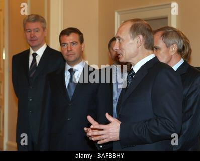 12 maggio 2008 - Mosca, Russia - il primo ministro russo Vladimir Putin annuncia la sua linea di gabinetto il 12 maggio. 2008, rinominando la maggior parte dei ministri chiave e portando con sé figure potenti dalla sua precedente squadra del Cremlino al suo nuovo incarico, tra cui i suoi precedenti ministri delle finanze, dell'economia, degli esteri e della difesa e mantenendo l'ex primo ministro Viktor Zubkov nella squadra come ministro della pesca e primo vice primo ministro. Alexander Konovalov diventerà ministro della giustizia. NELLA FOTO: SERGEI SOBYANIN (immagine di credito: PhotoXpress/ZUMAPRESS.com) Foto Stock