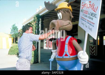 12 ottobre 2001; Hollywood, CA, Stati Uniti; l'attore CHEVY CHASE interpreta Clark Wilhelm Griswold, Jr. nella commedia della Warner Bros. "vacanze di National Lampoon". (Immagine di credito: ZUMA Press/ZUMAPRESS.com) Foto Stock
