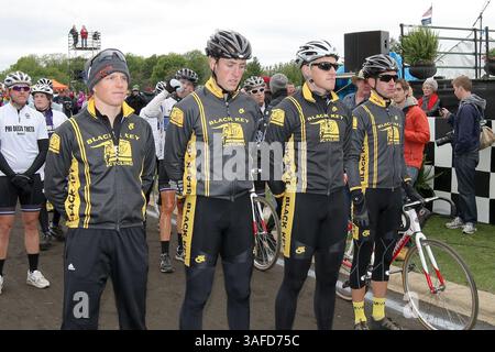 21 aprile 2012: Black Key Bulls durante la corsa ciclistica Men's Little 500 che si tiene all'Armstrong Stadium nel campus dell'Indiana University di Bloomington, IN. (Immagine di credito: © Pat Lovell/Cal Sport Media/ZUMAPRESS.com) Foto Stock