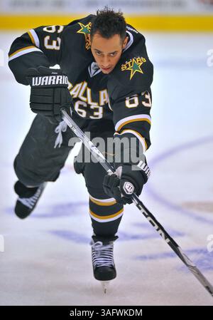 22 marzo 2012 . Il centro di Dallas Stars Mike Ribeiro (63) in azione.durante una partita tra i Vancouver Canucks e i Dallas Stars all'American Airlines Center di Dallas Texas..i Canucks vincono 2-1.(Credit Image: Â© Manny Flores/Cal Sport Media/ZUMAPRESS.com) Foto Stock