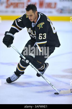 22 marzo 2012 . Il centro di Dallas Stars Mike Ribeiro (63) in azione.durante una partita tra i Vancouver Canucks e i Dallas Stars all'American Airlines Center di Dallas Texas..i Canucks vincono 2-1.(Credit Image: Â© Manny Flores/Cal Sport Media/ZUMAPRESS.com) Foto Stock