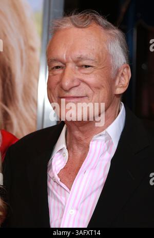 20 agosto 2008 - Westwood, California, USA - HUGH HEFNER alla prima di "The House Bunny" tenutasi al Mann Village Theatre di Westwood (Credit Image: Glenn Weiner/ZUMAPRESS.com) Foto Stock