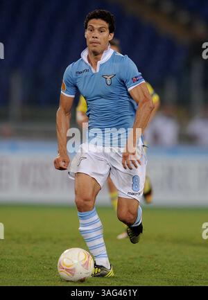 26 settembre 2012 - Roma, Italia - HERNANES in azione. SS Lazio vs NK Maribor gara del campionato di calcio Europa League disputata all'Olimpico di Roma. (Immagine di credito: © Gilberto Carbonari/ZUMAPRESS.com) Foto Stock