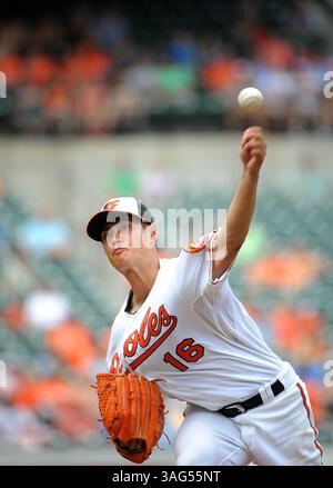 29 luglio 2012 - Baltimora, Maryland, Stati Uniti - Baltimore Orioles lanciatore titolare WEI-YIN CHEN lanci contro gli Oakland Athletics. I Baltimore Orioles sconfissero gli Oakland Athletics, 6-1, a Oriole Park. (Immagine di credito: © Algerina Perna/Baltimore Sun/MCT/ZUMAPRESS.com) Foto Stock