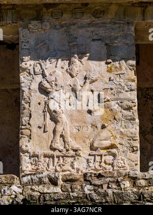 Il Palazzo, vista dettagliata, sito archeologico di Palenque, Palenque, Stato del Chiapas, Messico Foto Stock