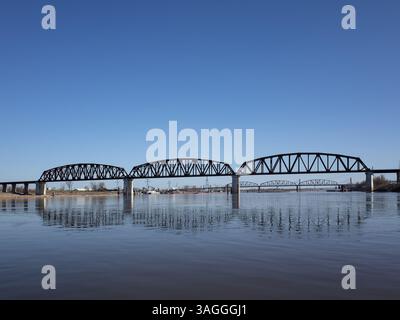 Gita in canoa sul fiume Mississippi, località: St. Louis, Missouri Foto Stock