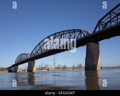 Gita in canoa sul fiume Mississippi, località: St. Louis, Missouri Foto Stock