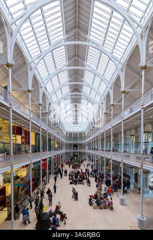 Vista del Museo Nazionale della Scozia nel centro di Edimburgo. Edimburgo, Scozia, Regno Unito, Europa. Foto Stock