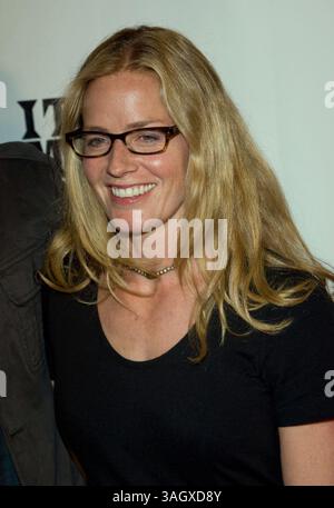 19 giugno 2009 - Los Angeles, California, Stati Uniti - l'attrice ELISABETH SHUE arriva al Sony Pictures Classics 'IT Might Get Loud' Premiere After Party al Palomar Hotel il 19 giugno 2009 a Los Angeles, California. (Immagine di credito: © Adam Latham/ZUMA Press) Foto Stock