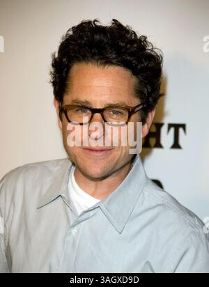 19 giugno 2009 - Los Angeles, California, USA - il regista/sceneggiatore J.J. ABRAMS arriva alla premiere After Party di Sony Pictures Classics 'IT Might Get Loud' al Palomar Hotel il 19 giugno 2009 a Los Angeles, California. (Immagine di credito: © Adam Latham/ZUMA Press) Foto Stock