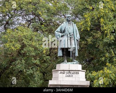 Un monumento all'esploratore João Goncales Zarco a Funchal su Madeira. Foto Stock