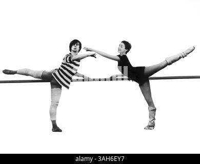 21 marzo 2006 - Rudolf Nureyev, Margot Fonteyn, sul set del documentario ''An Evening with the Royal Ballet'', 1963 (Credit Image: © Glasshouse/ZUMA Wire) Foto Stock