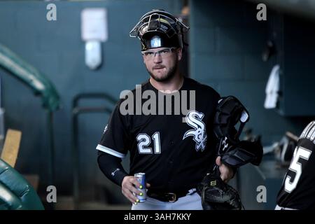 MAGGIO 29 2015: I Chicago White Sox accolgono Tyler Flowers n. 21 nel dugout prima della partita di baseball della MLB tra gli Houston Astros e i Chicago White Sox dal Minute Maid Park di Houston, Texas. (Erik Williams/CSM)(immagine di credito: © Erik Williams/Cal Sport Media/ZUMAPRESS.com) Foto Stock