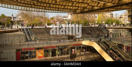 Fr1160 Francia, Parigi, Chatelet, Forum les Halles, interni, porte Saint-Eustache, panoramica Foto Stock