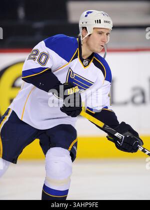28 ottobre 2011 - Calgary, Alberta, Canada - foto del profilo del giocatore NHL su Alexander Steen dei St. Louis Blues durante una partita recente a Calgary. (Immagine di credito: © Larry MacDougal via ZUMA Wire) Foto Stock