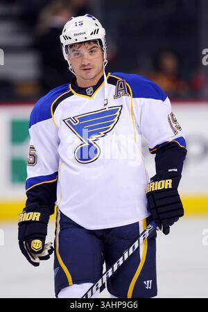 28 ottobre 2011 - Calgary, Alberta, Canada - foto del profilo del giocatore NHL su Jamie Langenbrunner dei St. Louis Blues durante una recente partita a Calgary. (Immagine di credito: © Larry MacDougal via ZUMA Wire) Foto Stock