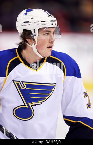 28 ottobre 2011 - Calgary, Alberta, Canada - foto del profilo del giocatore NHL su T.J. Oshie dei St. Louis Blues durante una recente partita a Calgary. (Immagine di credito: © Larry MacDougal via ZUMA Wire) Foto Stock