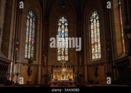 Interno della cattedrale di San Venceslao, chiesa cattolica ricostruita in stile gotico, Olomouc, regione della Moravia, Cechia Foto Stock
