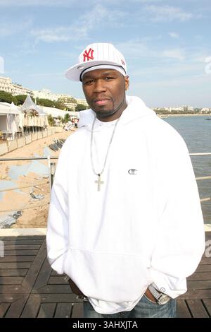 24 maggio 2006 - Cannes, Stati Uniti - 22 maggio 2006 - Cannes, Francia - Curtis ''50 Cent''' Jackson. "Home of the Brave" Photocall tenutasi al Carlton Pier sulla Croisette: Festival di Cannes 2006. Credito fotografico: Zach Lipp/AdMedia Foto Stock