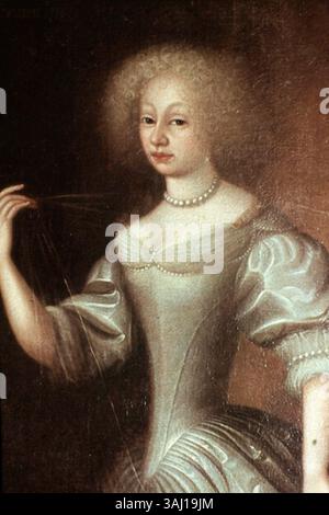 Questo ritratto, attribuito a un pittore sconosciuto intorno al 1730, raffigura la principessa Friederike Luise di Prussia, sorella di Federico II, poi moglie di Carlo Guglielmo Federico, margravio di Brandeburgo-Ansbach. Dipinto a olio su tela, riflette la ritrattistica reale del XVIII secolo. Foto Stock