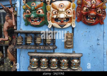 15 luglio 2013 - Nepal - gingilli in vendita, Tempio delle scimmie, Swayambhunath, Kathmandu, Nepal (immagine di credito: © Sergi Reboredo via ZUMA Wire) Foto Stock
