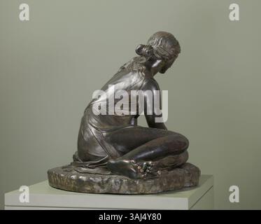 Questa scultura in bronzo del 1652 di Matteo Bonuccelli, intitolata "Venere della Concha o Ninfa", mostra Venere, la dea romana, sdraiata in un guscio. Il pezzo fa parte della Collezione reale del Museo del Prado di Madrid. Foto Stock