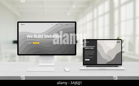 Spazio di lavoro creativo con due design di studio Web visualizzati sullo schermo e sul laptop, moderna configurazione della scrivania con ambiente ufficio morbido sullo sfondo Foto Stock
