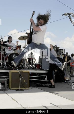 8 giugno 2008 - Nashville, Tennessee, Stati Uniti - 7 giugno 2008 - Nashville, Tennessee - ex concorrente di American Idol e primo classificato a Carrie Underwood, Bo Bice. 2008 CMA Music Festival Greased Lightning Riverfront Daytime Stage. Foto: Laura Farr/AdMedia. Foto Stock