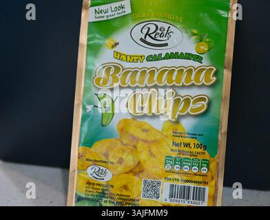Patatine di banana dall'isola di Palawan nelle Filippine. Foto Stock