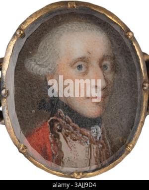 Questo anello ritratto in miniatura del XVIII secolo raffigura un gentiluomo, creato con oro, acquerelli, vetro e diamanti. Il pezzo è ospitato nel Museum für Kunst & Gewerbe di Amburgo, che mostra l'artigianato europeo del periodo. Foto Stock