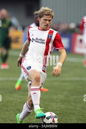 2 giugno 2017. Il centrocampista dei San Jose Earthquakes Florian Jungwirth (23) sposta la palla in campo durante la partita MLS tra i Visiting San Jose Earthquakes e i Portland Timbers a Providence Park, Portland, OREGON. Larry C. Lawson/CSM(immagine di credito: &Copy; Larry C. Lawson/CSM tramite cavo ZUMA) Foto Stock