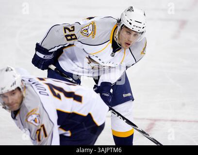 20 gennaio 2010 - Calgary, Alberta, Canada - foto del profilo del giocatore NHL su Ryan Jones dei Nashville Predators durante una partita recente a Calgary. (Immagine di credito: © Larry MacDougal via ZUMA Wire) Foto Stock