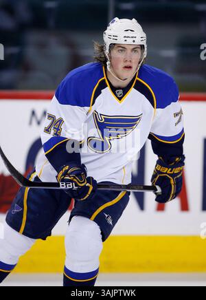 27 gennaio 2010 - Calgary, Alberta, Canada - foto del profilo del giocatore NHL su TJ Oshie dei St. Louis Blues durante una partita recente a Calgary. (Immagine di credito: © Larry MacDougal via ZUMA Wire) Foto Stock